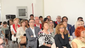 <br />
<b>Warning</b>:  Undefined variable $img in <b>/home/ducatovinix/public_html/site/wp-content/themes/ppo_ducato/single-attivita.php</b> on line <b>276</b><br />
<br />
<b>Warning</b>:  Trying to access array offset on null in <b>/home/ducatovinix/public_html/site/wp-content/themes/ppo_ducato/single-attivita.php</b> on line <b>276</b><br />
